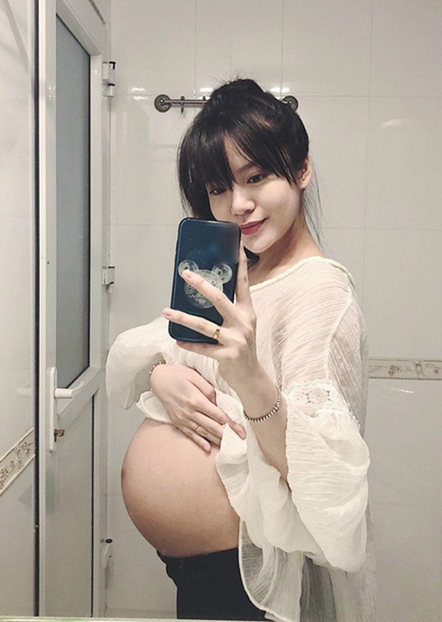 Cô gái khiến dân mạng “ngả mũ” khi bình luận về bóng đá giờ ra sao? - 6
... năm 2018 sinh con