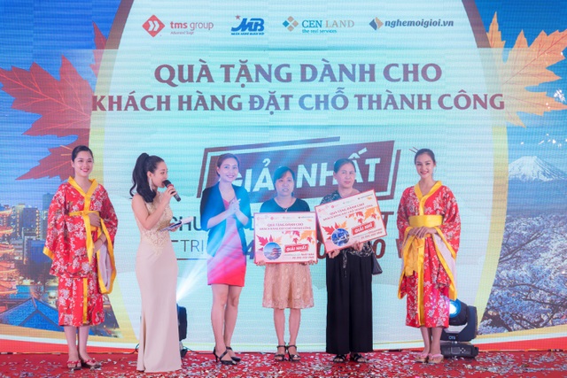 TMS Group "bắt tay" MB Bank đón sóng thị trường Vĩnh Phúc - 4 Các khách hàng may mắn nhận Giải Nhất 1 chuyến đi Nhật Bản trị giá 40 triệu đồng