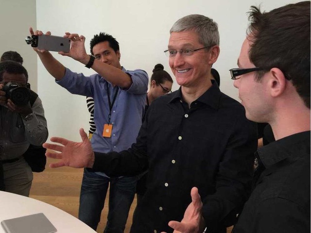 Tính năng sắp có trên iPhone sẽ khiến nhiều người bị sốc - và CEO Apple cũng bàng hoàng - 3 CEO Tim Cook thừa nhận ông cũng bất ngờ không kém khi được nhắc nhở về thói quen sử dụng của mình.
