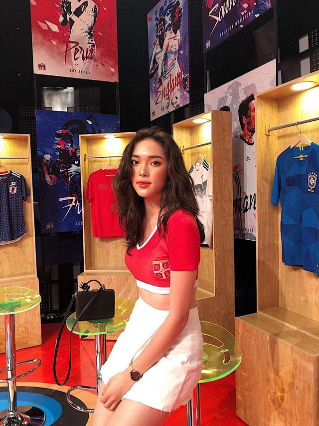 Thiếu nữ bối rối "đơ người" khi bình luận World Cup - 3 Linh là 1 trong 32 cô gái tham gia Nóng cùng World Cup
