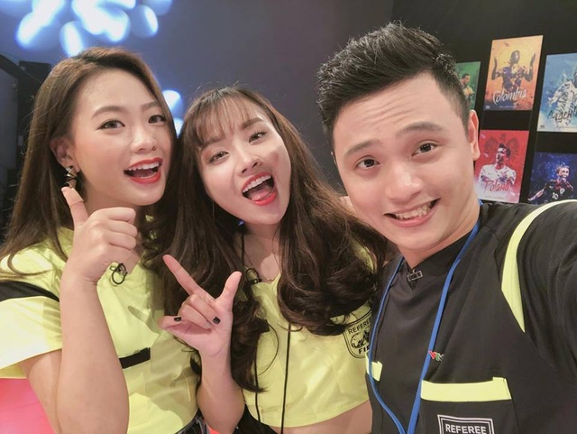 Màn nhảy nóng bỏng của kiện tướng dancesport 19 tuổi cổ vũ World Cup - 6 Màn nhảy nóng bỏng của kiện tướng dancesport 19 tuổi cổ vũ World Cup - 6