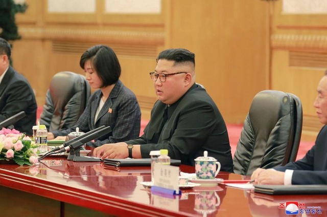Triều Tiên bất ngờ công bố hình ảnh ông Kim Jong-un thăm Trung Quốc - 6
Đây là chuyến công du nước ngoài đầu tiên của ông Kim Jong-un sau thượng đỉnh Mỹ-Triều tại Singapore hôm 12/6.