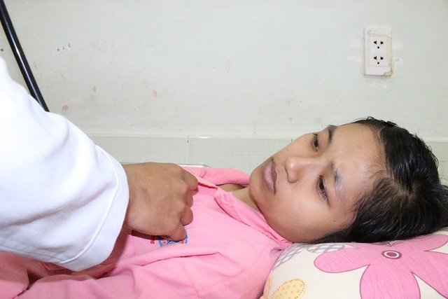 Không đủ tiền mổ tim, người mẹ trẻ sắp lìa xa con thơ - 3 Không đủ tiền mổ tim, người mẹ trẻ sắp lìa xa con thơ - 3