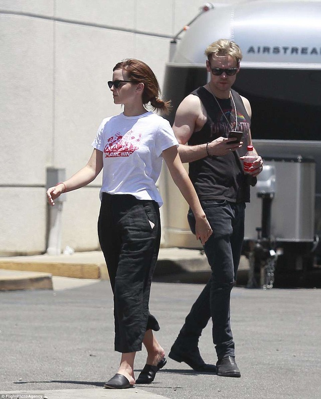 Emma Watson vẫn hạnh phúc bên bạn trai - 2
Nữ diễn viên 28 tuổi bị đồn đại đã chia tay bạn trai từ tháng trước