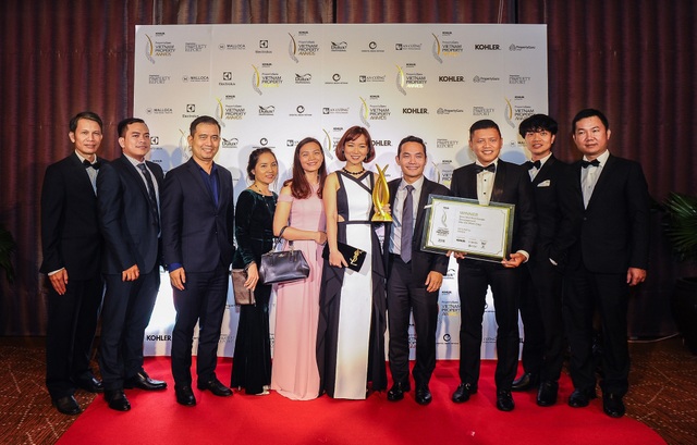An Gia nhận giải thưởng danh giá "PropertyGuru Vietnam Property Awards" - 2 Các thành viên An Gia chia sẻ niềm vui khi nhận giải