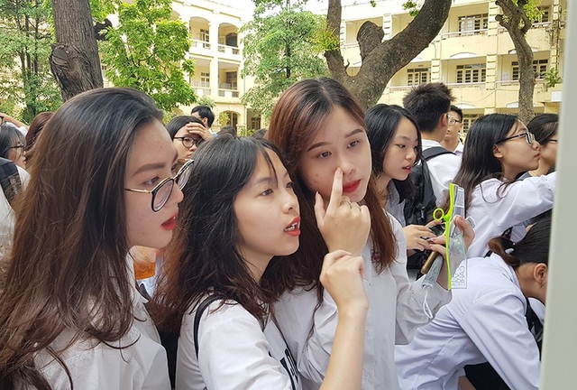 Chùm ảnh: Thí sinh cả nước làm thủ tục dự thi THPT quốc gia 2018 - 11 Chùm ảnh: Thí sinh cả nước làm thủ tục dự thi THPT quốc gia 2018 - 11