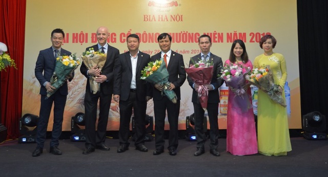 ĐHĐCĐ Habeco: Thay bộ nhân sự cấp cao, di dời nhà máy bia khỏi “đất vàng” - 1 Ban lãnh đạo Habeco nhiệm kỳ mới 2018-2023.