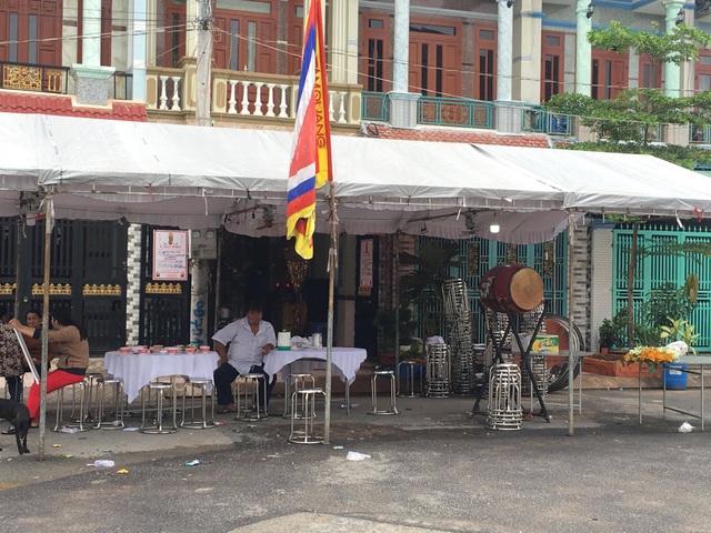 Thai nhi 7 tháng văng khỏi bụng mẹ sau vụ tai nạn kinh hoàng tử vong - 2 Các nạn nhân thiệt mạng trong vụ tai nạn kinh hoàng được gia đình đưa về lo hậu sự.