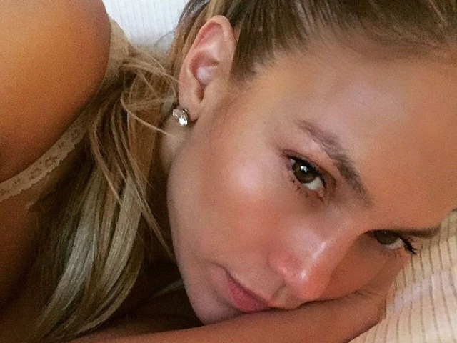 Khi sao mặt mộc vẫn xinh - 16 Jennifer Lopez