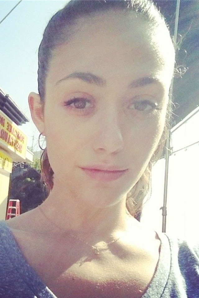 Khi sao mặt mộc vẫn xinh - 22
Emmy Rossum