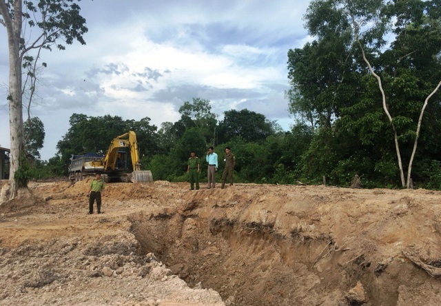 Bắt hàng chục đối tượng khai thác khoáng sản trái phép ở Phú Quốc - 1
Từ đầu năm đến nay, công an Kiên Giang xử lý 77 vụ liên quan đến 77 đối tượng có hành vi khai thác khoáng sản trái phép trên địa bàn huyện Phú Quốc
