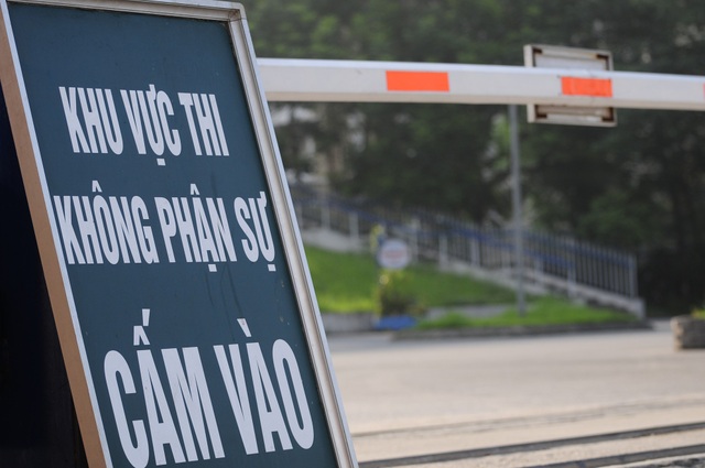 Hà Nội: Chuẩn bị khoảng 4-5 tấn giấy để in sao đề thi THPT quốc gia 2018 - 1
Tại nơi in sao đề, nhân viên được cách ly, bữa ăn được cung cấp qua một cửa duy nhất là thanh tra của Sở GD&T và Công an PA83, vòng ngoài có an ninh, y tế, công an phường, quận (ảnh minh họa)