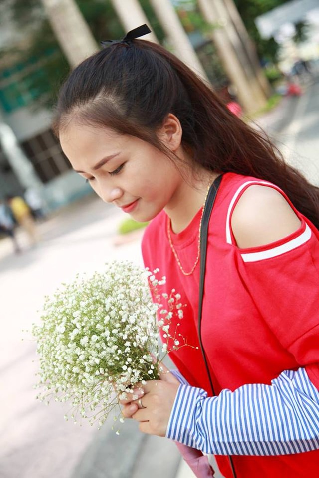 Cận cảnh nhan sắc Tân hoa khôi ĐH Giao thông vận tải - 10 Cận cảnh nhan sắc Tân hoa khôi ĐH Giao thông vận tải - 10