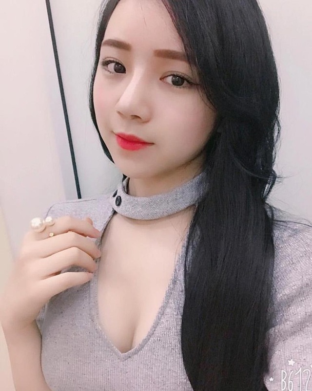 Những lần đăng ảnh khiến fan "sốt xình xịch" của hot girl ngủ gật - 20
Cô nàng đang chuẩn bị mọi thứ từ giọng hát cho đến ngoại hình để thực hiện ước mơ.