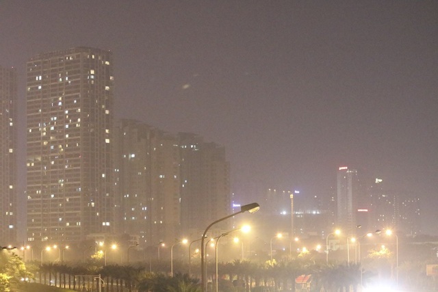 Đô thị phía Tây Hà Nội mờ ảo vì khói đốt rơm - 8 Đô thị phía Tây Hà Nội mờ ảo vì khói đốt rơm - 8