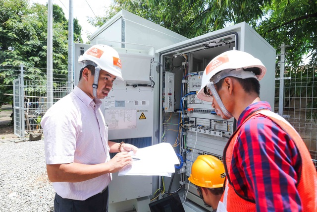 Chưa khai trương ở Myanmar, Mytel đã thu hút sự chú ý lớn - 2
Hạ tầng 4G với tốc độ nhanh nhất và phủ khắp đất nước Myanmar là mục tiêu của những người Việt Nam và Myanmar nỗ lực từng ngày tại Mytel.