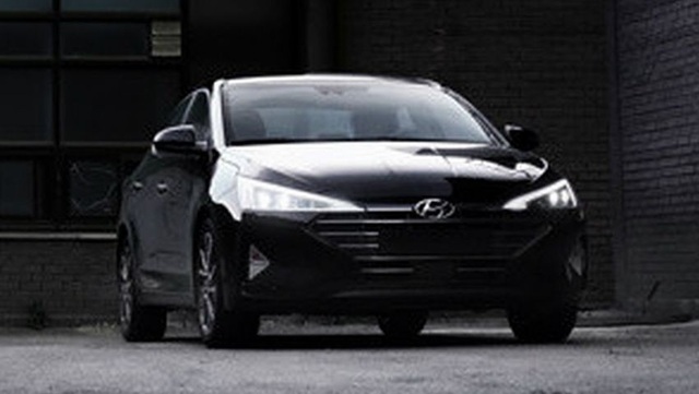 Hình ảnh đầu tiên về Hyundai Elantra phiên bản nâng cấp - 4 Hình ảnh đầu tiên về Hyundai Elantra phiên bản nâng cấp - 4