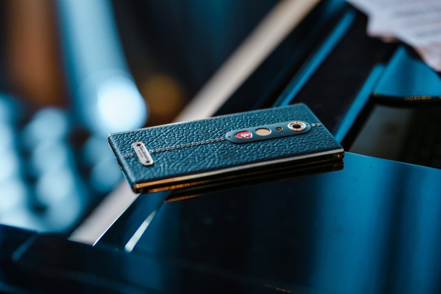 Á Hậu Huyền My bất ngờ xuất hiện bên “doanh nhân” Tonino Lamborghini - 6 Á Hậu Huyền My bất ngờ xuất hiện bên “doanh nhân” Tonino Lamborghini - 6