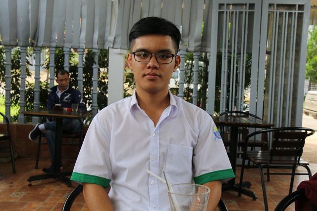 Nam sinh đạt điểm 10 duy nhất của tỉnh Đắk Nông với môn tiếng Anh - 1 Phạm Quang Duy, thí sinh đạt điểm 10 duy nhất của Đắk Nông