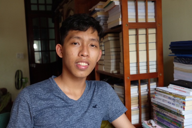 Gặp nam sinh dẫn đầu điểm số hai môn Hóa, Sinh ở Đà Nẵng - 1 Nguyễn Phú Nghĩa - thi sinh thi THPT quốc gia dẫn đầu điểm số 2 môn thi Hoá, Sinh ở Đà Nẵng