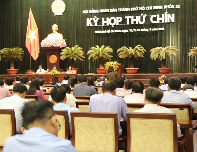 TPHCM: Tập trung giải quyết khiếu nại tại Thủ Thiêm - 1 Sau 3 ngày làm việc, kỳ họp thứ 9 của HĐND TPHCM khóa IX đã kết thúc vào chiều 12/7