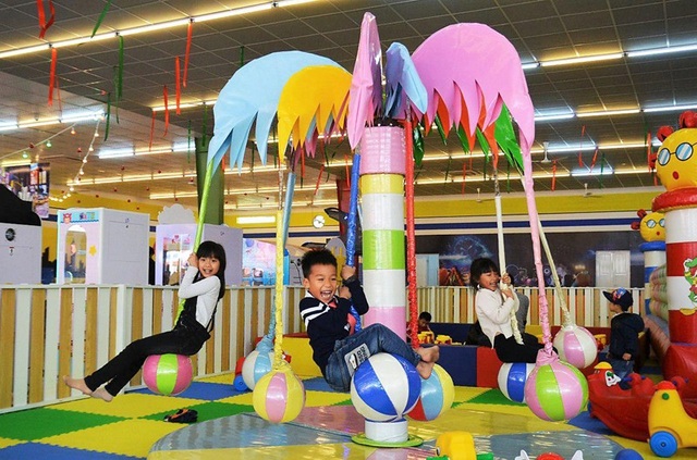 Siêu thị tích hợp - phong cách tiêu dùng nâng cao chất lượng sống - 3 Hệ thống siêu thị tích hợp nhiều dịch vụ ẩm thực, vui chơi giải trí hấp dẫn
