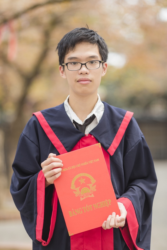 Thủ khoa khối C của Nghệ An: “Học vừa đủ để còn chơi” - 1 Nguyễn Thanh Phong - thủ khoa khối C tỉnh Nghệ An trong kỳ thi THPT quốc gia 2018