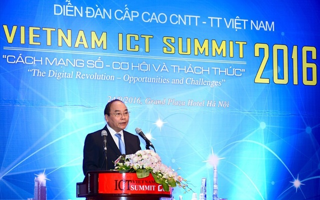 Thủ tướng Nguyễn Xuân Phúc tham dự Viet Nam ICT Summit 2016.