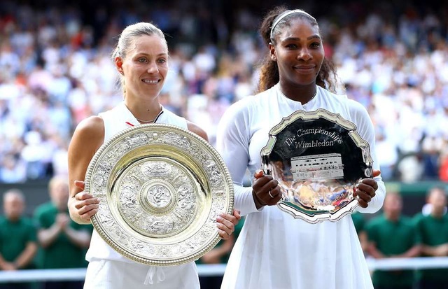 Đánh bại Serena Williams, Kerber lần đầu vô địch Wimbledon - 1
Kerber trái đã có danh hiệu Grand Slam thứ ba trong nghiệp