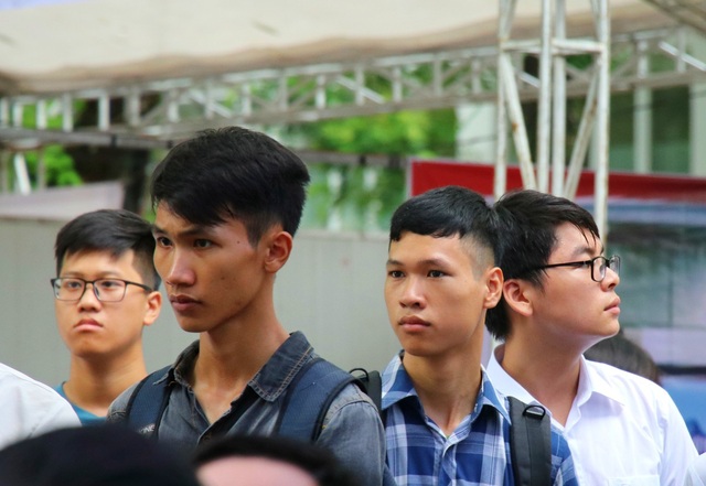 Muốn đỗ khối ngành Công nghệ thông tin ở các trường “tốp đầu”, cần bao nhiêu điểm? - 3 Các chuyên gia lưu ý, để hoc chương trình CNTT liên kết quốc tế, ứng viên cần chú ý đến điều kiện về tài chính và khả năng ngoại ngữ.