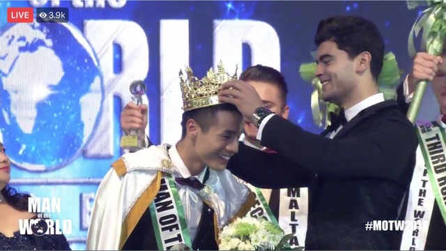 Cao Xuân Tài nhận vương miện Man of the World 2018