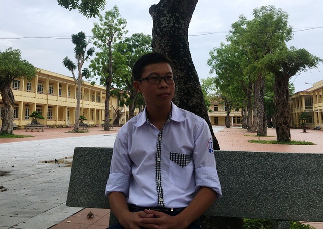 Em Lê Hoàng Thái, học sinh Trường THPT Quảng Xương 1, huyện Quảng Xương là thủ khoa tỉnh Thanh Hóa trong kỳ thi THPT quốc gia năm 2018