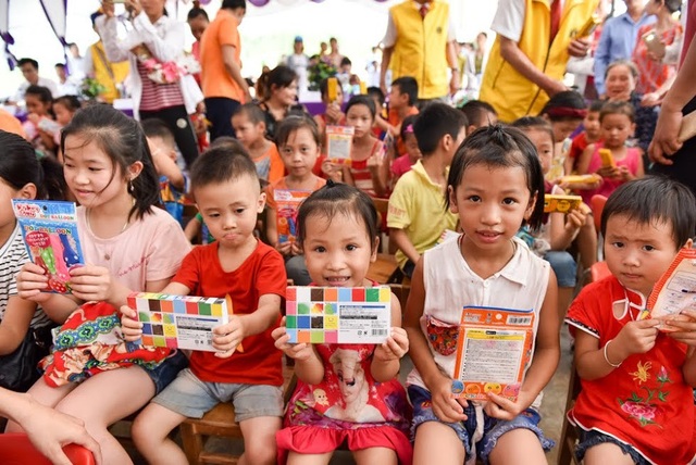 Khánh thành công trình phòng học Dân trí thứ 18 do Nagoya Taiko Lions Club tài trợ - 11 Khánh thành công trình phòng học Dân trí thứ 18 do Nagoya Taiko Lions Club tài trợ - 11