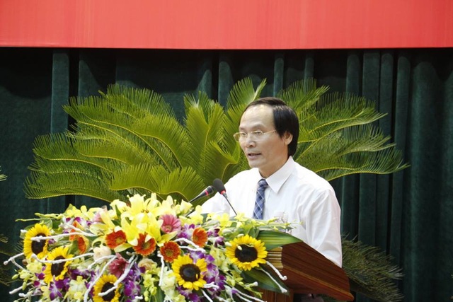 Thất bại của “dự án bò lớn nhất miền Trung” làm nóng nghị trường - 3 Ông Nguyễn Văn Việt, Giám đốc Sở NN&PTNT Hà Tĩnh trả lời tại phiên chất vấn