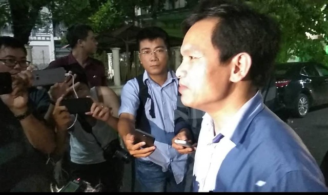 Đã xác định được đối tượng gây ra sai phạm về điểm thi cao bất thường ở Hà Giang - 1 Trước sức nóng của dư luận và báo chí, 1h sáng 17/7, ông Mai Văn Trinh,Cục trưởng Cục quản lý chất lượng (Bộ GD&ĐT) đã có thông tin chính thức về sai phạm điểm thi ở Hà Giang. (ảnh: Mỹ Hà).