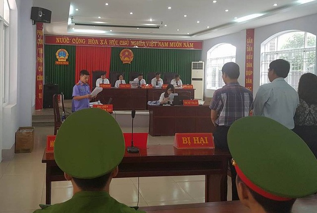 Nguyên lãnh đạo UBND TP. Vũng Tàu “tiếp tay” hàng loạt sai phạm - 2 Cáo trạng của Viện KSND Tối cao chỉ rõ những vi phạm của các bị cáo nguyên là lãnh đạo UBND TP. Vũng Tàu.