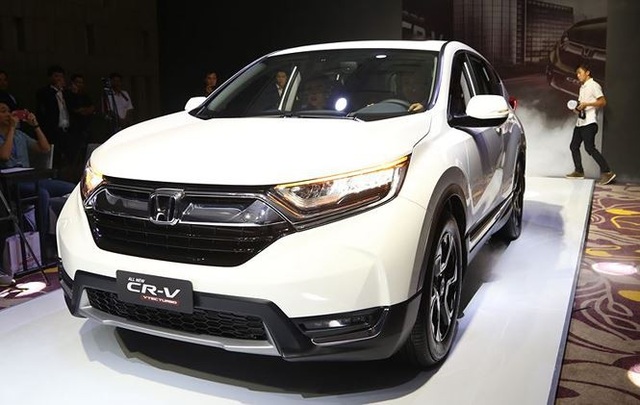 Một số đại lý đang sử dụng chiêu bia kèm lạc với mẫu xe hot Honda CR-V.