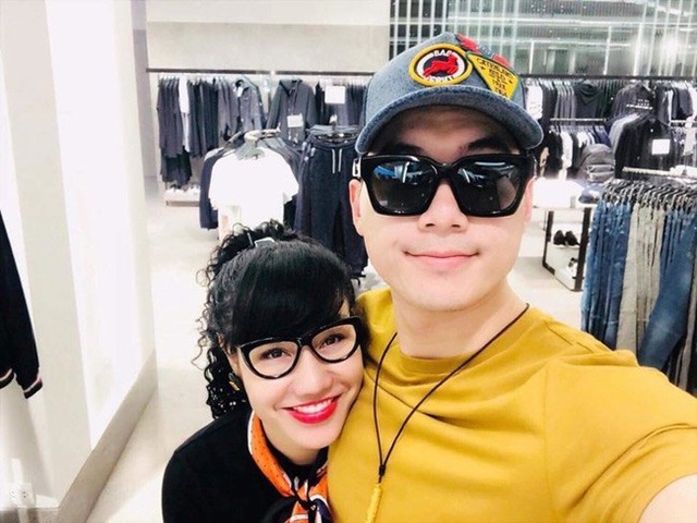 Những cặp hôn nhân lệch tuổi gây "gió bão" thị phi trong showbiz - 2 Những cặp hôn nhân lệch tuổi gây "gió bão" thị phi trong showbiz - 2