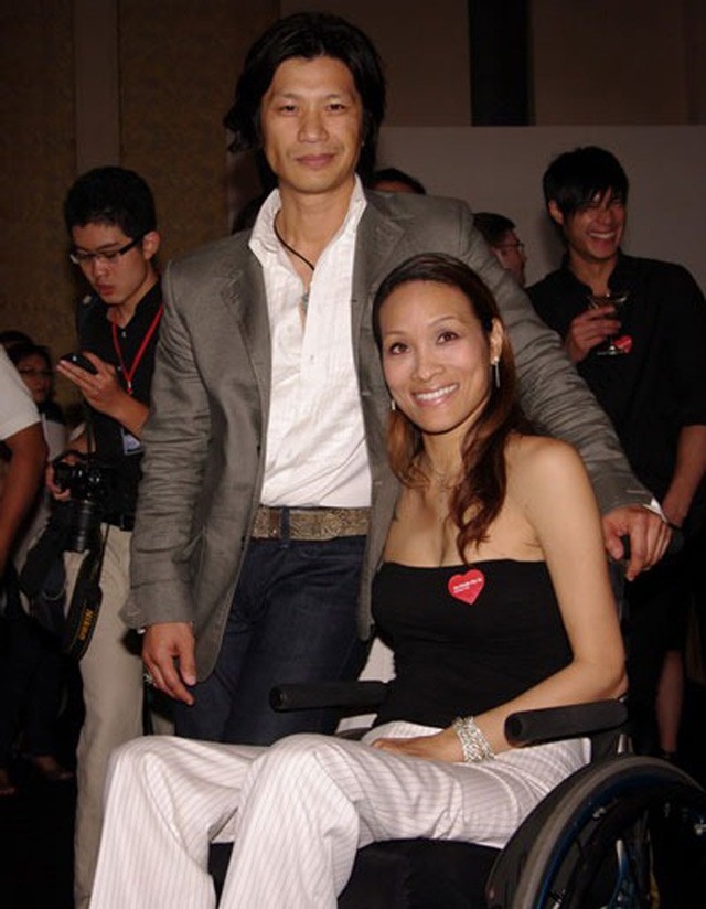 Những cặp hôn nhân lệch tuổi gây "gió bão" thị phi trong showbiz - 13 Những cặp hôn nhân lệch tuổi gây "gió bão" thị phi trong showbiz - 13