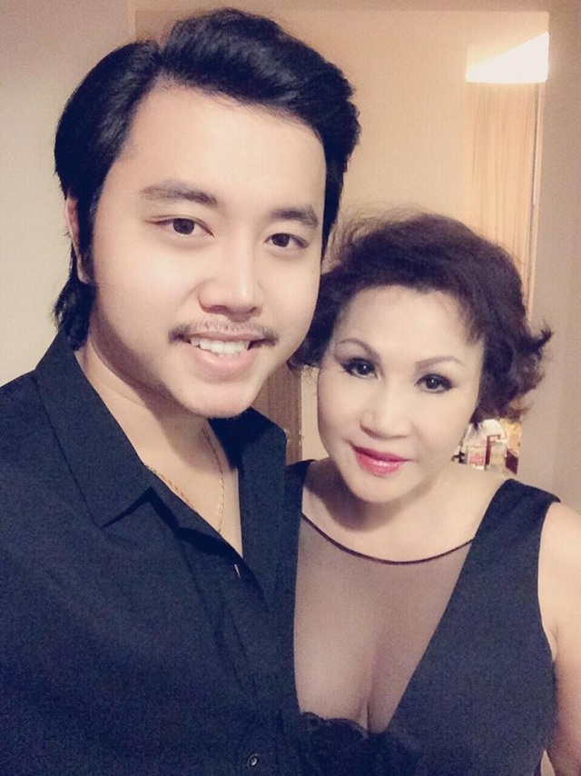 Những cặp hôn nhân lệch tuổi gây "gió bão" thị phi trong showbiz - 18 Những cặp hôn nhân lệch tuổi gây "gió bão" thị phi trong showbiz - 18