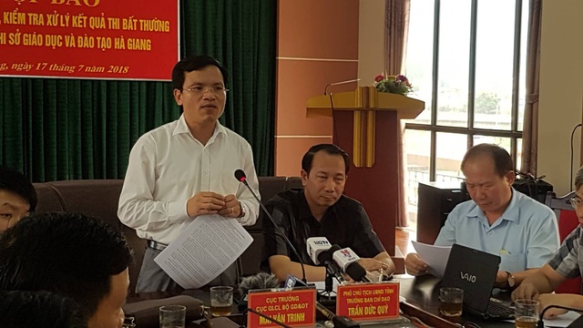 Lộ diện cán bộ "tiếp tay" cho Vũ Trọng Lương sửa điểm thi ở Hà Giang? - 2 Họp báo công bố kết quả thẩm định điểm thi bất thường tại Hà Giang (Ảnh: Kiên Trung).