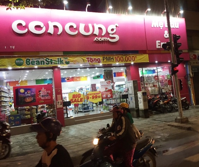 Chuỗi cửa hàng đồ trẻ em, bà bầu Con Cưng: Cắt tem nhãn, gắn... "mác ngoại"? - 3 Con Cưng có 311 siêu thị trên cả nước chuyên về ngành hàng cho trẻ em và phụ nữ có thai.