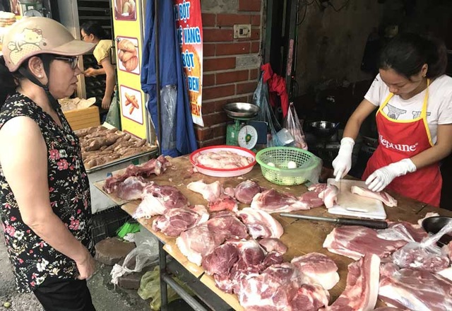 Ngoài chợ giá thịt lợn cũng tăng lên mức 90.000-110.000 đồng/kg tùy loại 