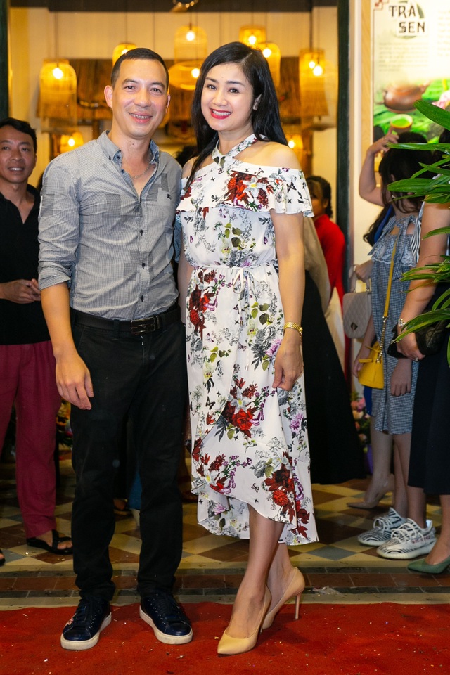 Nhan sắc “trẻ mãi không già” của Thu Hà “lá ngọc cành vàng” - 2 Nhan sắc “trẻ mãi không già” của Thu Hà “lá ngọc cành vàng” - 2