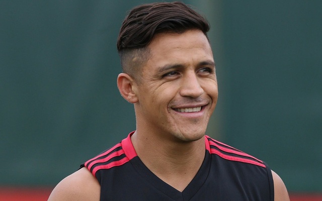 Sanchez xin được thị thực vào Mỹ du đấu cùng MU - 1
Hồi đầu tuần, Sanchez vẫn phải ở lại Manchester do bị từ chối visa tới Mỹ