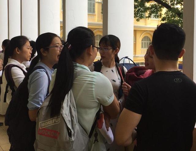 Căng thẳng thi tuyển giáo viên ở TPHCM - 1 Căng thẳng thi tuyển giáo viên ở TPHCM - 1