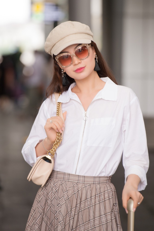 Dàn người đẹp đổ bộ Cửa Lò dự chung khảo Hoa hậu Việt Nam - 4 Á hậu Diễm Trang.
