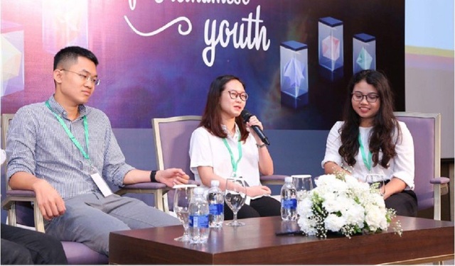 Sinh viên Việt tại ĐH danh giá Mỹ chia sẻ nội dung bài luận nộp hồ sơ du học - 1
Các diễn giả trong buổi hội thảo “Power of Vietnamese Youth”.