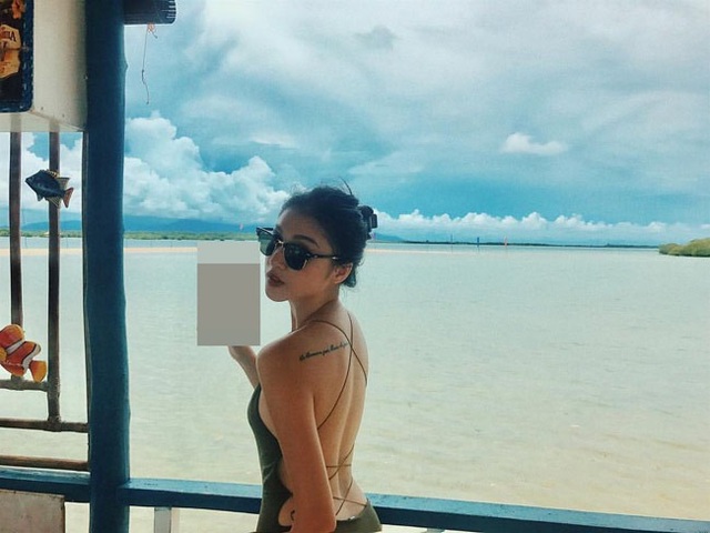 Hai cô gái siêu gợi cảm từng là bạn thân của hot girl Trâm Anh "World Cup" - 10
Xinh đẹp và hấp dẫn nên cô nàng được nhiều thương hiệu thời trang chọn mặt gửi vàng.
