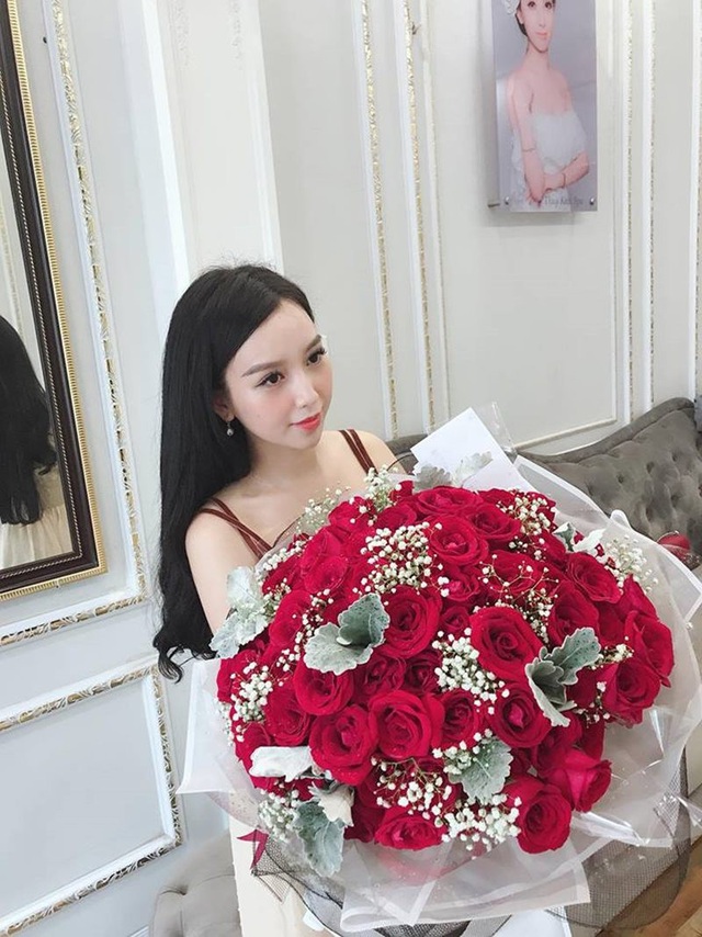 Đôi vợ chồng kỷ niệm 11 năm yêu nhau hoành tráng bị nghi “làm màu” - 2 Đôi vợ chồng kỷ niệm 11 năm yêu nhau hoành tráng bị nghi “làm màu” - 2